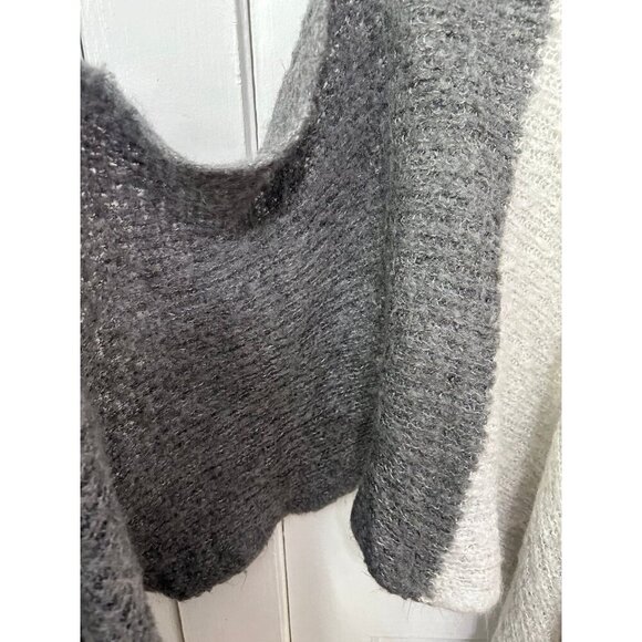 AERIE one size, gray, duo tone, scarf - Picture 10 of 11